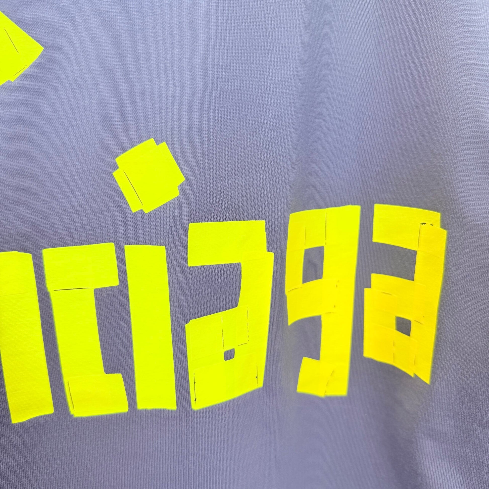 Balenciaga T Cămașă Exclusive - prezentare produs