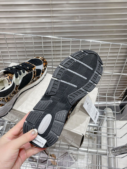 Golden Goose Deluxe G65 Pantofi sport - prezentare produs