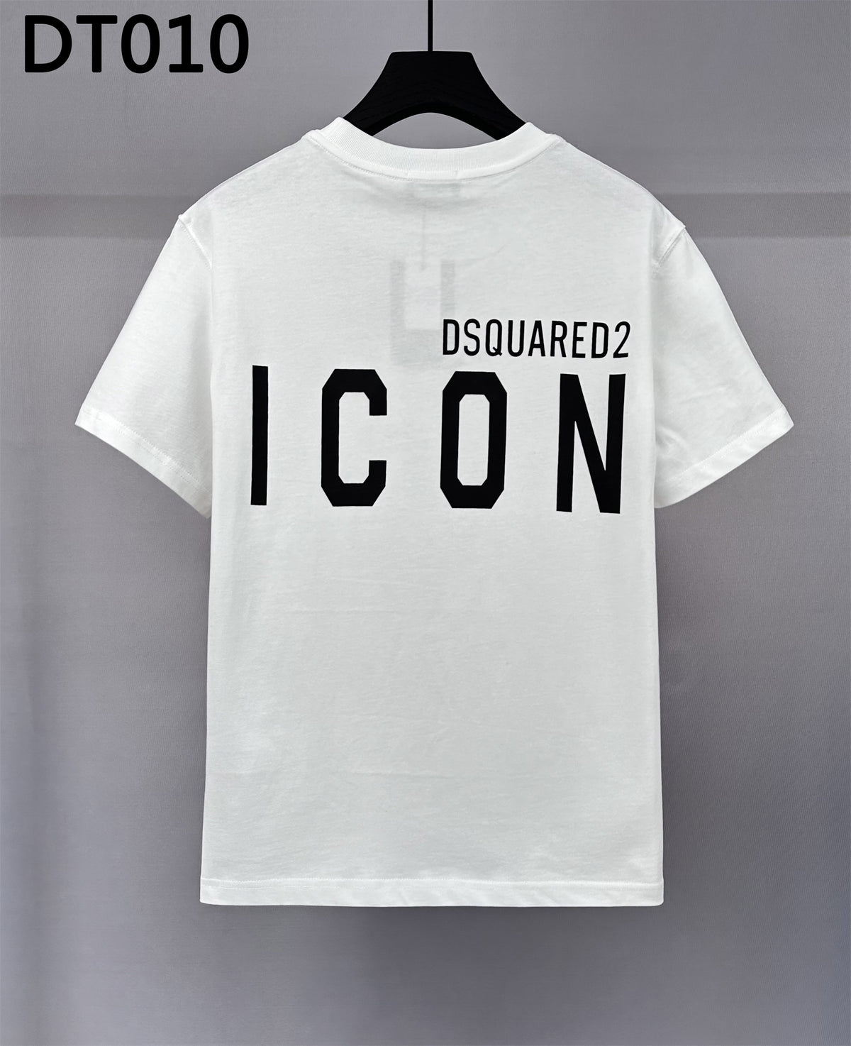 Dsquared2 T Cămașă Dt009 - prezentare produs