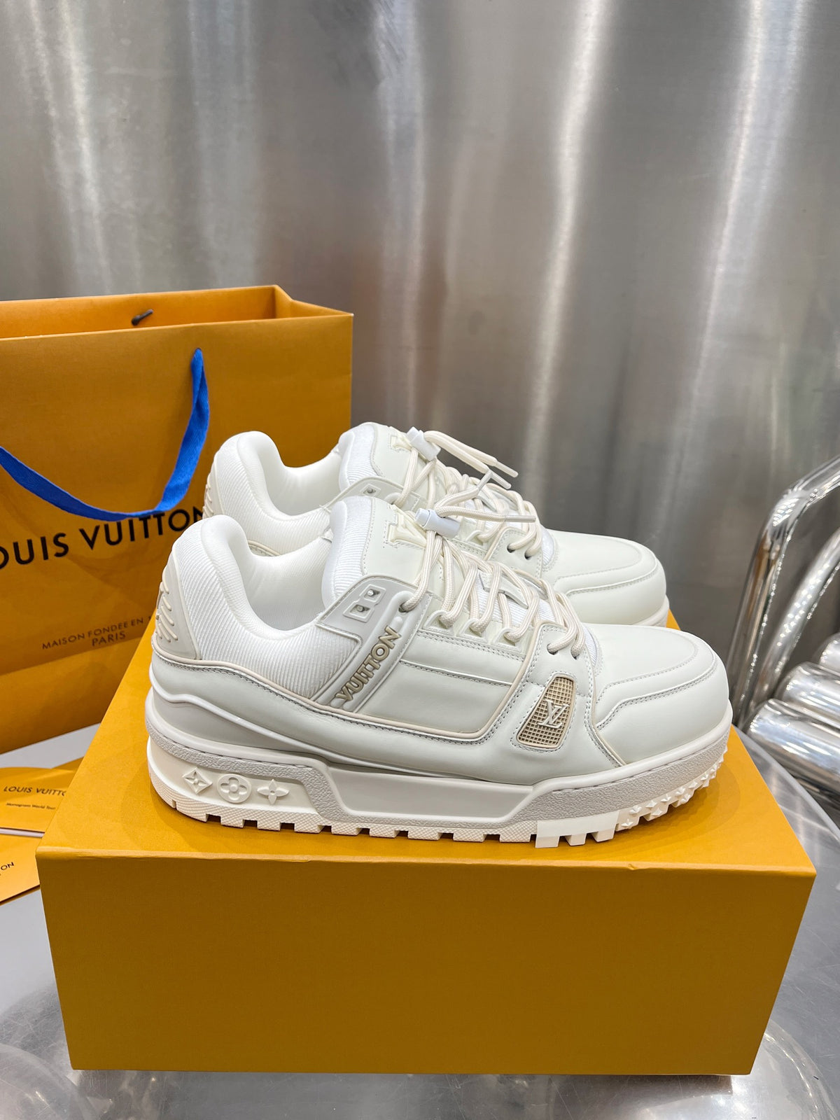 Louis Vuitton LV Pantofi sport Maxi Alb Piele - prezentare produs