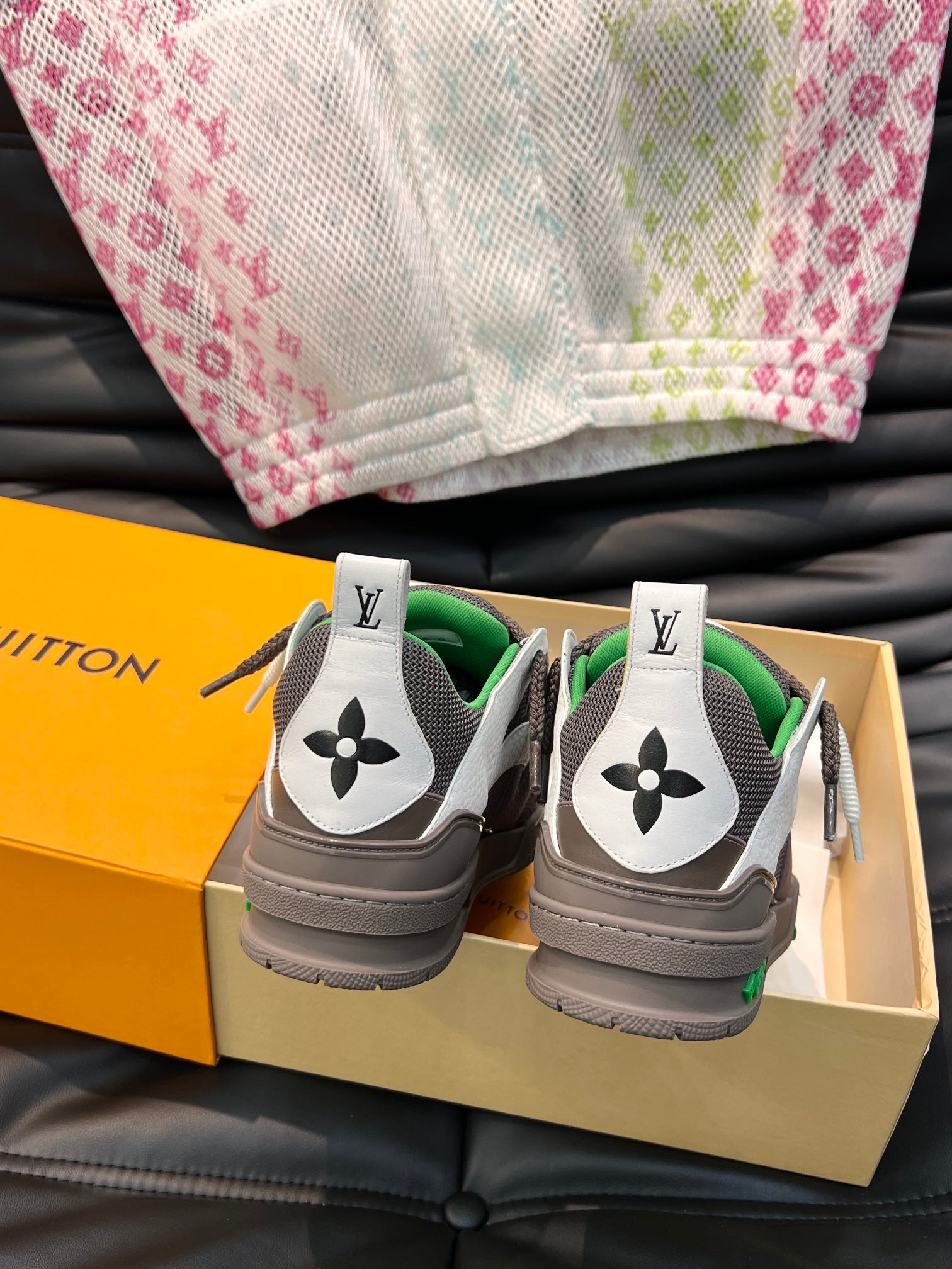 Louis Vuitton LV Skate Verde Maro - prezentare produs