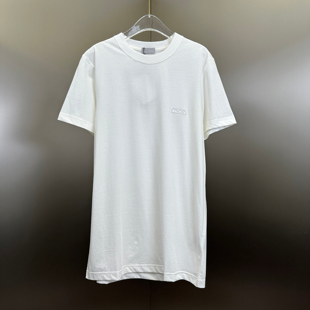 Dior Tricou Exclusive - prezentare produs