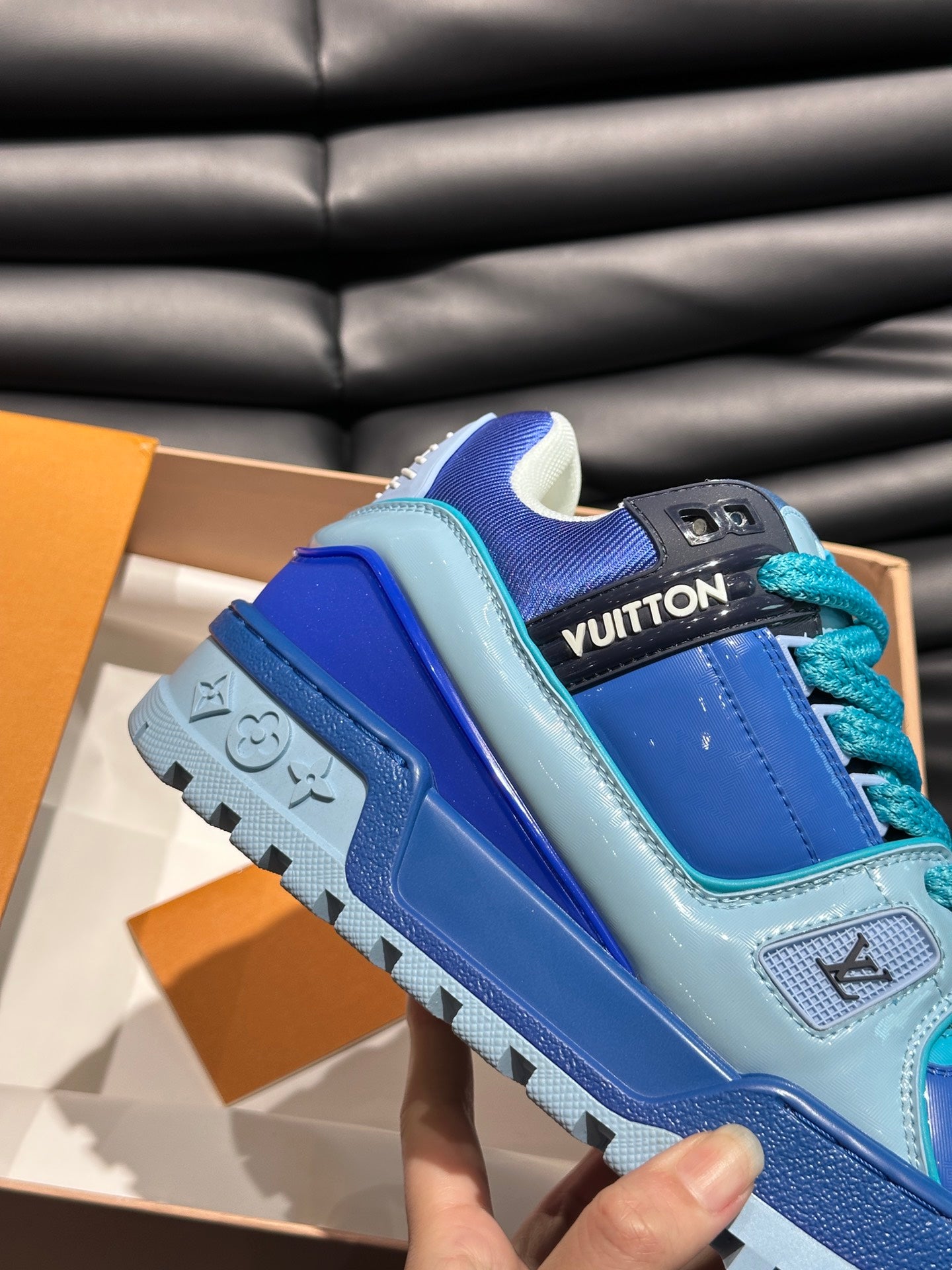 Louis Vuitton LV Trainers Maxi Albastru - prezentare produs