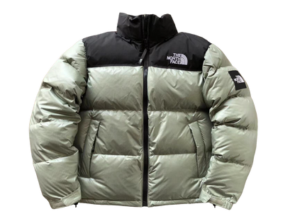 The North Face Nuptse Shiny Pantofi sport - prezentare produs
