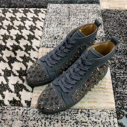 Christian Louboutin Gri Spikes High Luxury - prezentare produs