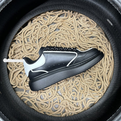 Alexander McQueen Negru Alb Pantofi sport - prezentare produs