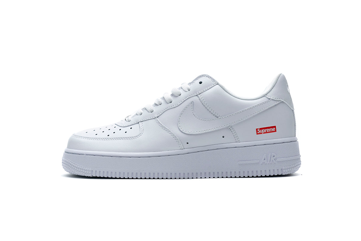 Nike Air Force Supreme Triple Alb - prezentare produs