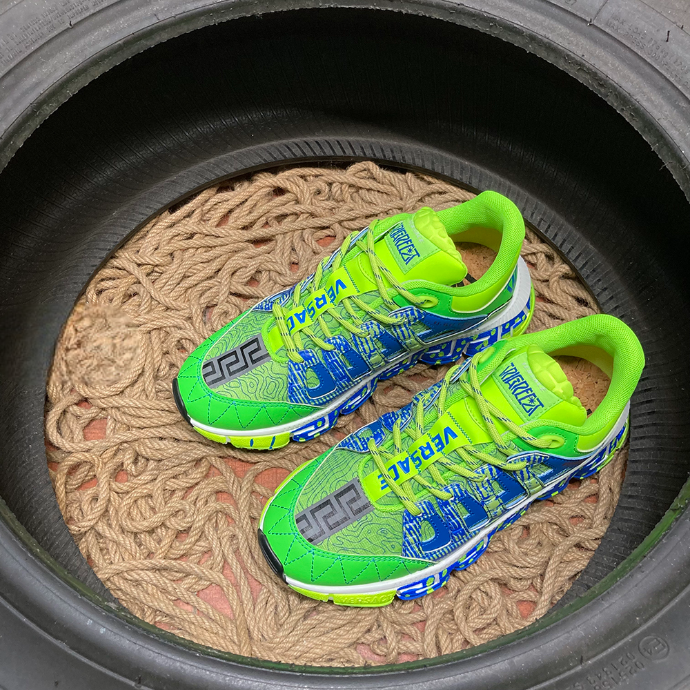 Versace Trigreca V06 Pantofi sport - prezentare produs