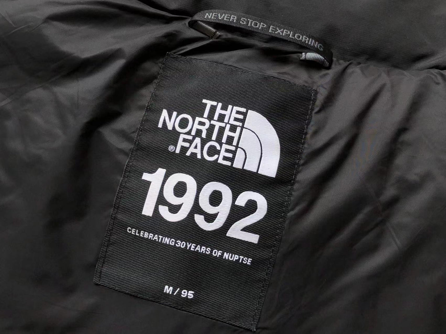 The North Face 700 30 Years Aniversare Pantofi sport - prezentare produs