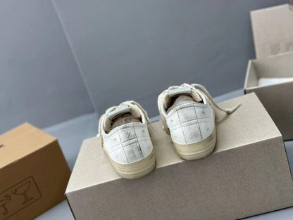 Golden Goose Deluxe G21 Pantofi sport - prezentare produs