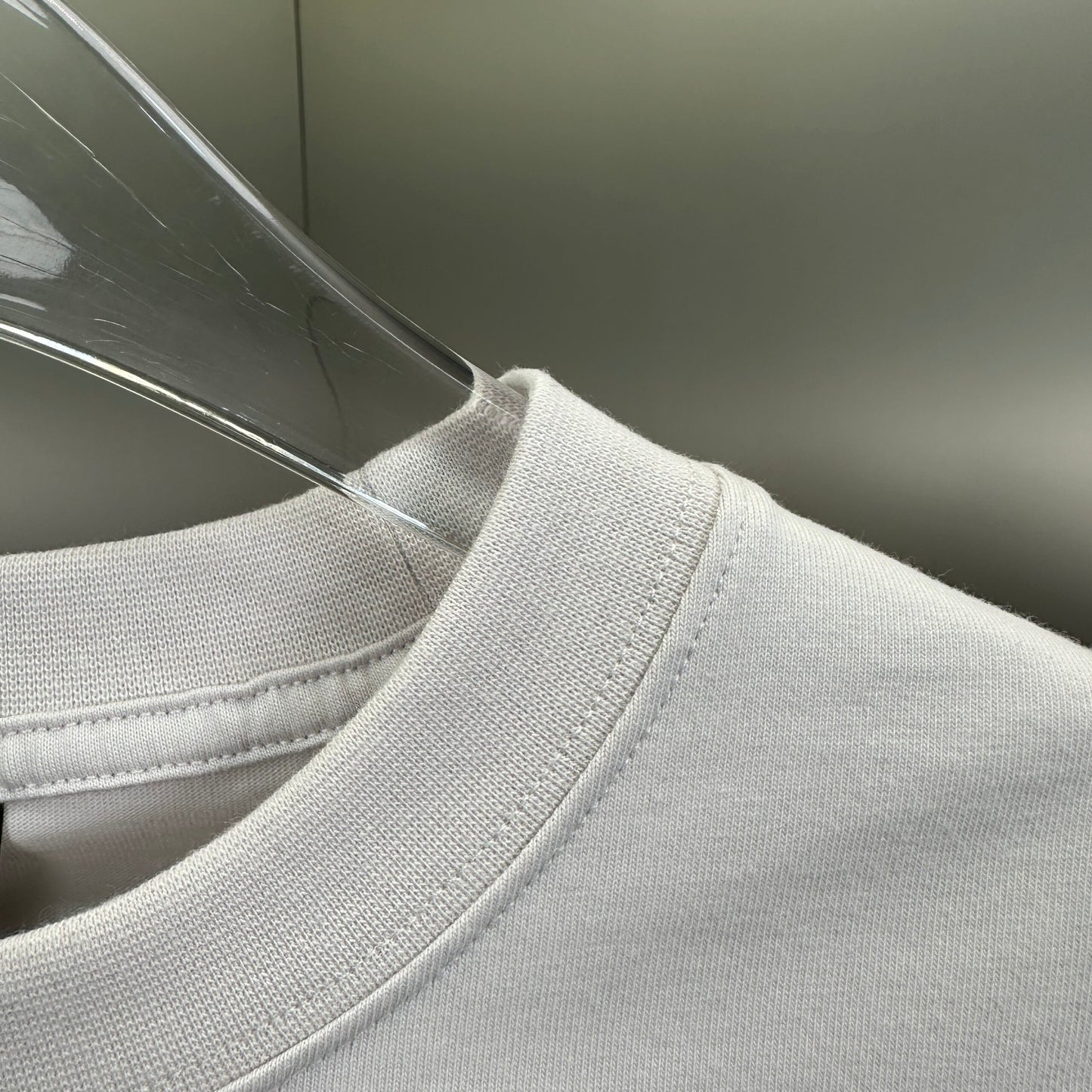 Balenciaga T Cămașă Exclusive - prezentare produs
