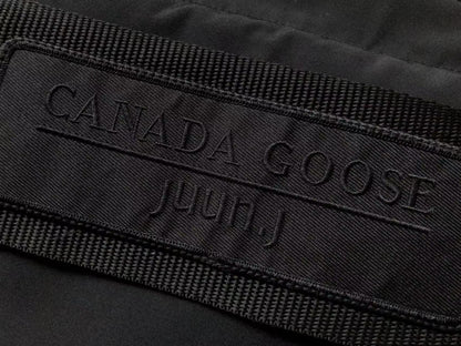Canada Goose X Juun J Luxury Ediție Mountain Geacă - prezentare produs