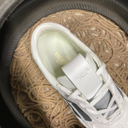 Valentino V7TN Trainers Alb Maro - prezentare produs