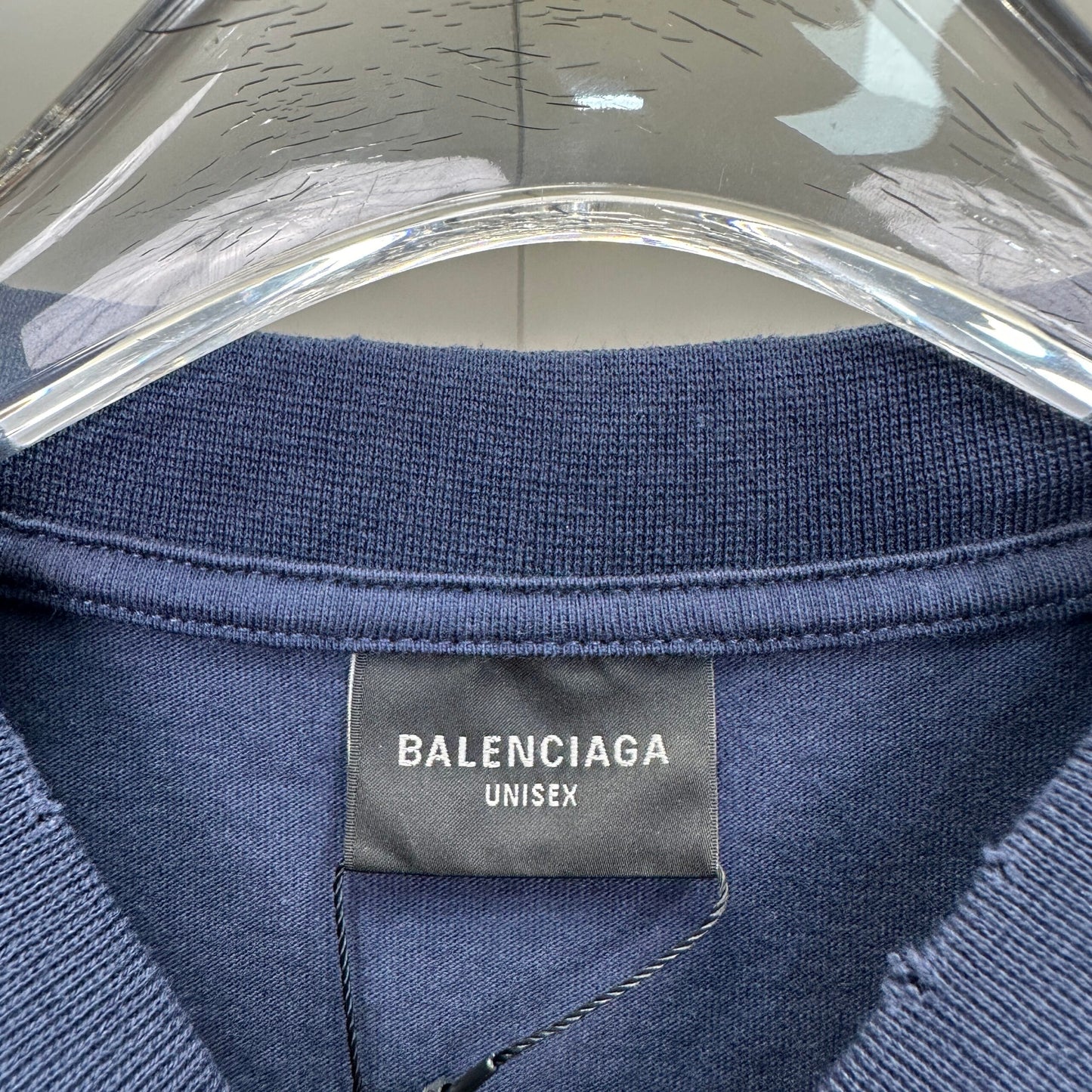 Balenciaga T Cămașă Exclusive - prezentare produs