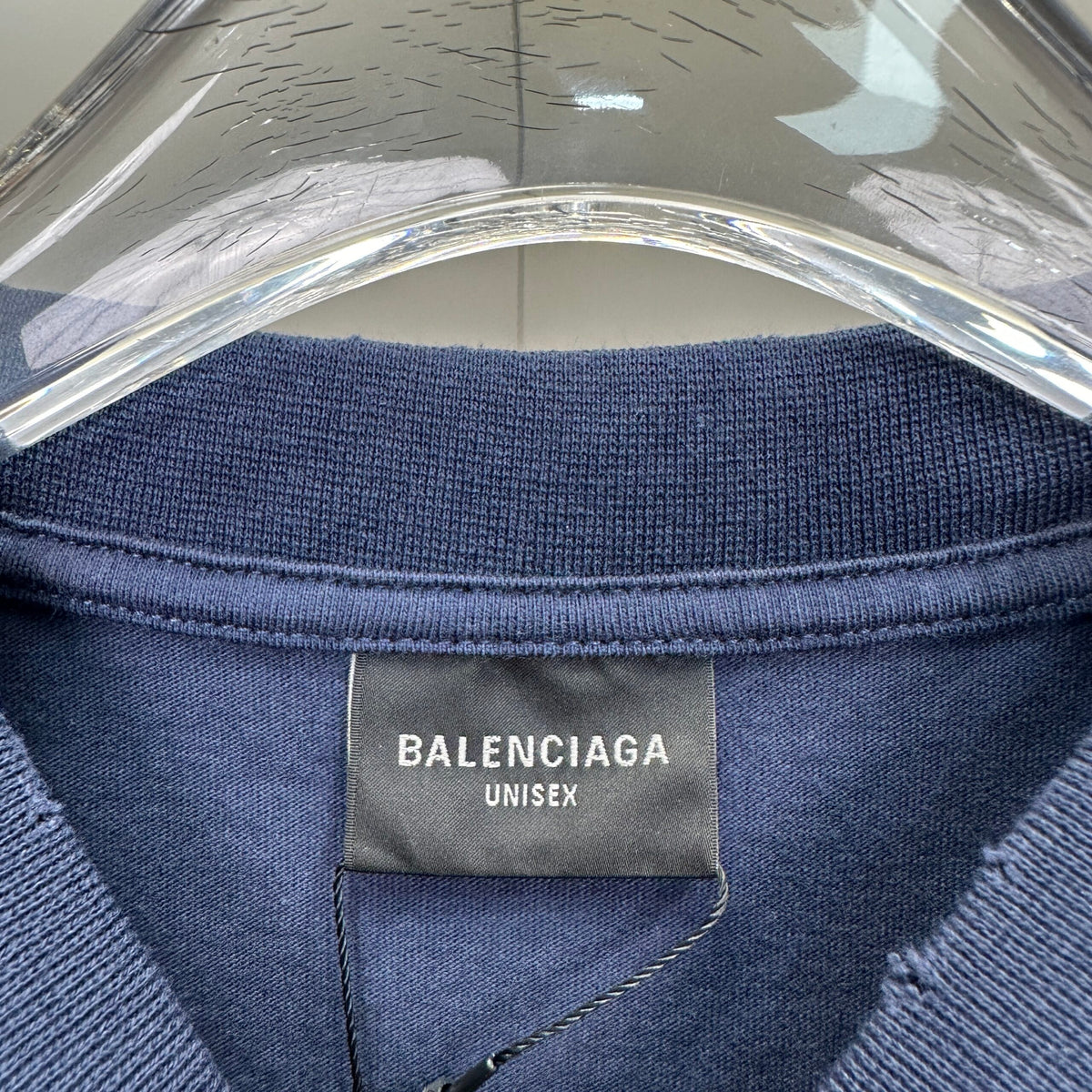 Balenciaga T Cămașă Exclusive - prezentare produs