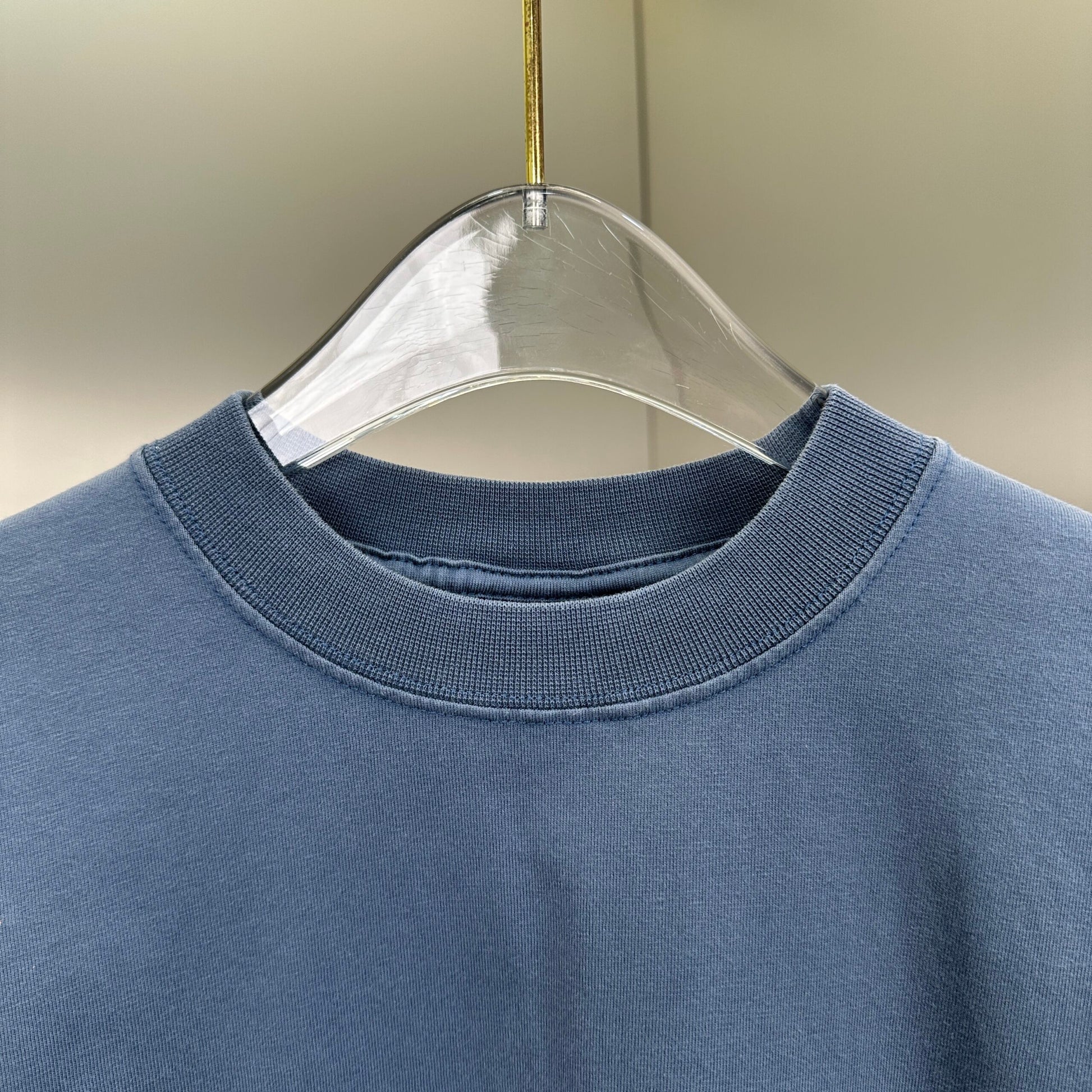 Balenciaga T Cămașă Exclusive - prezentare produs