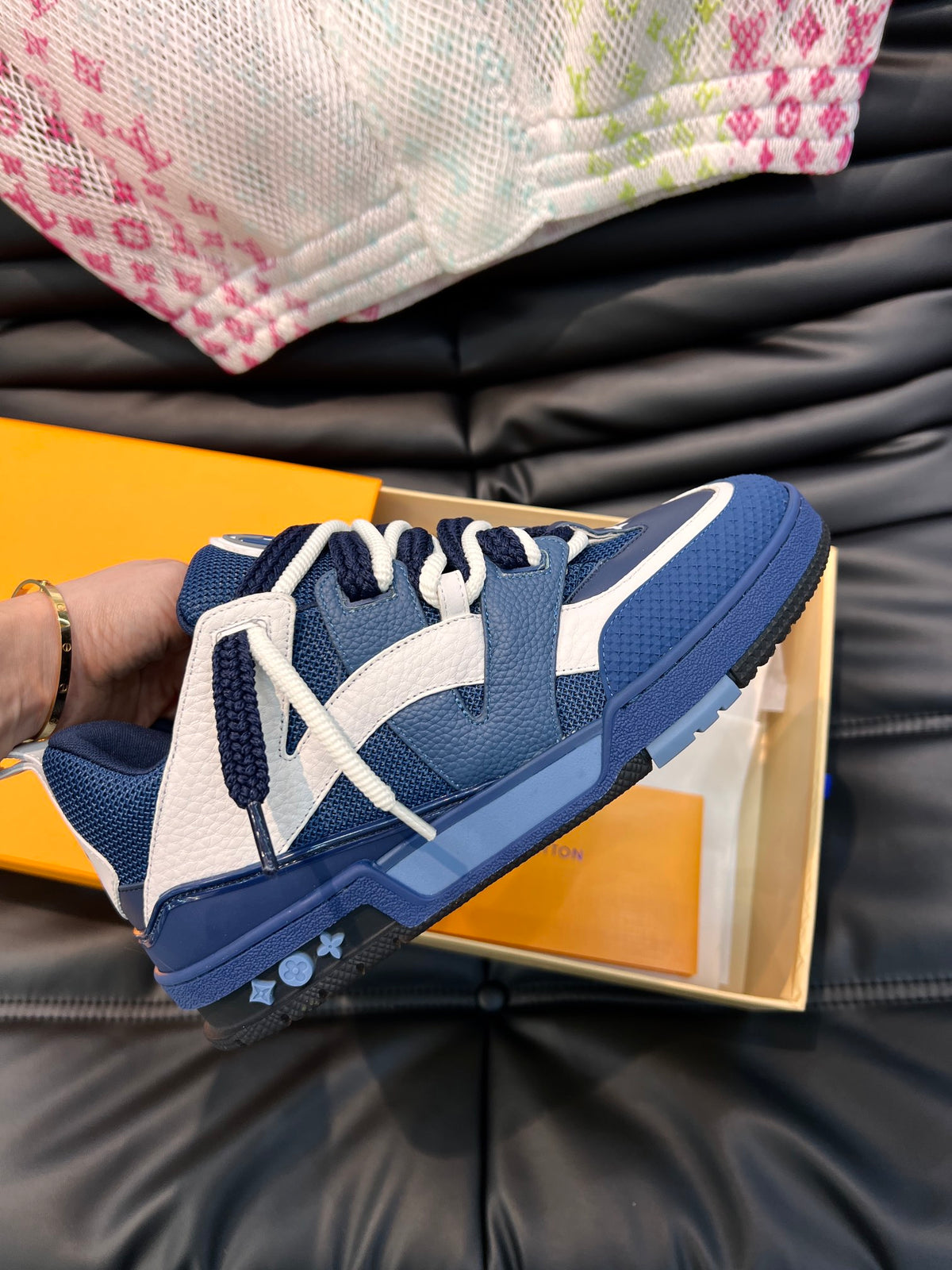 Louis Vuitton LV Skate Albastru Alb - prezentare produs