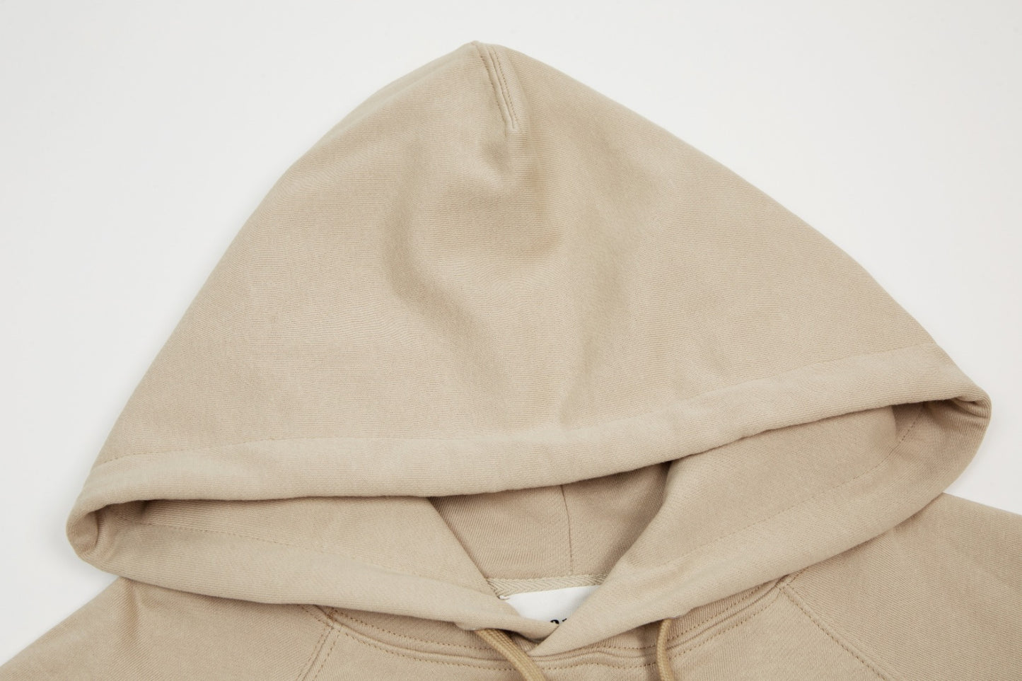 Ami Paris Hanorac Light Maro - prezentare produs
