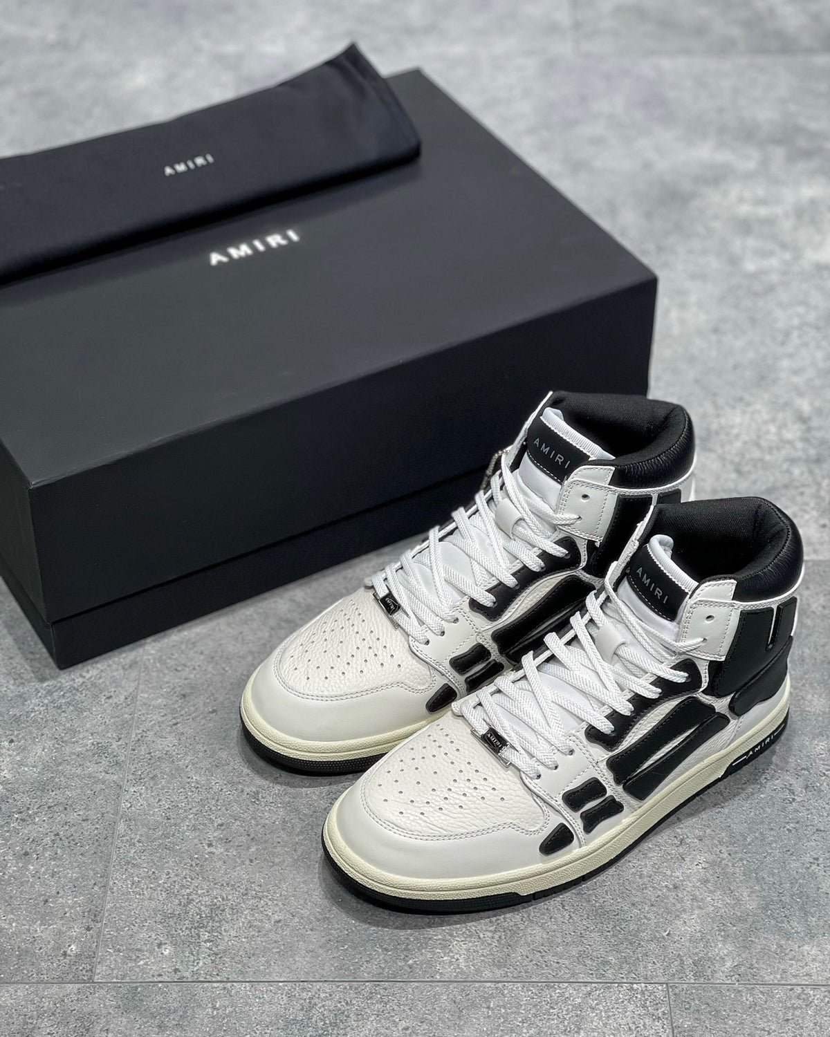 Amiri Skeleton High Top Alb Negru Pantofi sport - prezentare produs