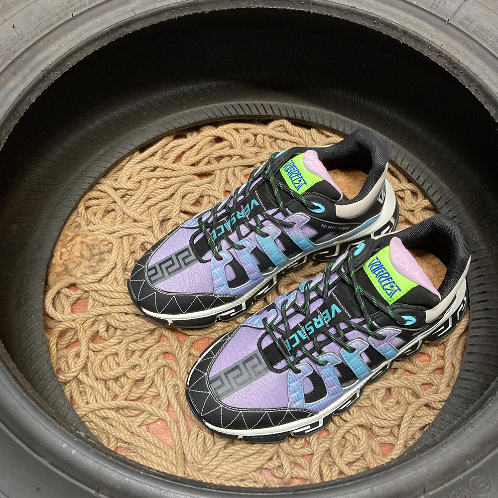 Versace Trigreca V08 Pantofi sport - prezentare produs