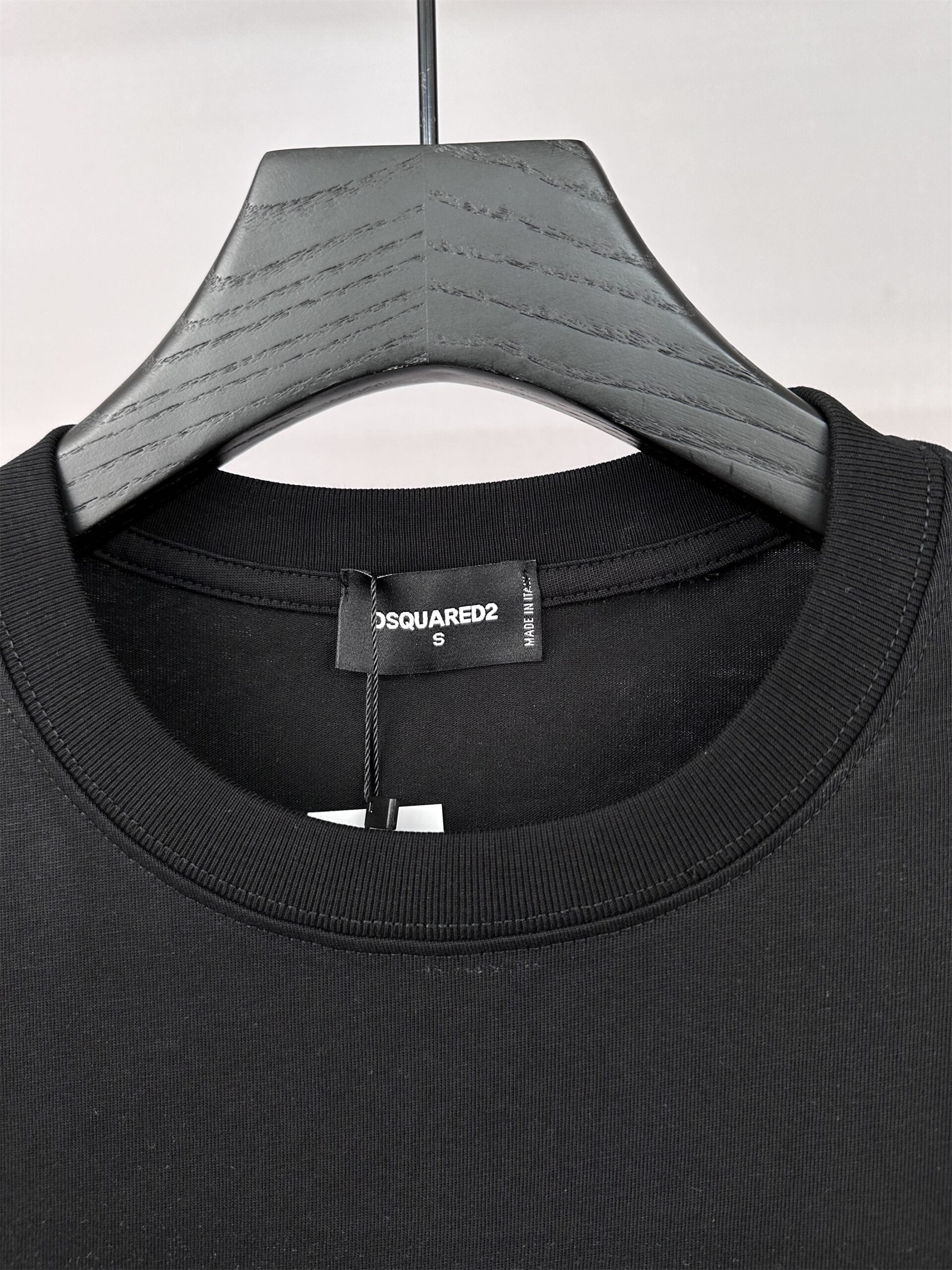 Dsquared2 T Cămașă Dt006 - prezentare produs