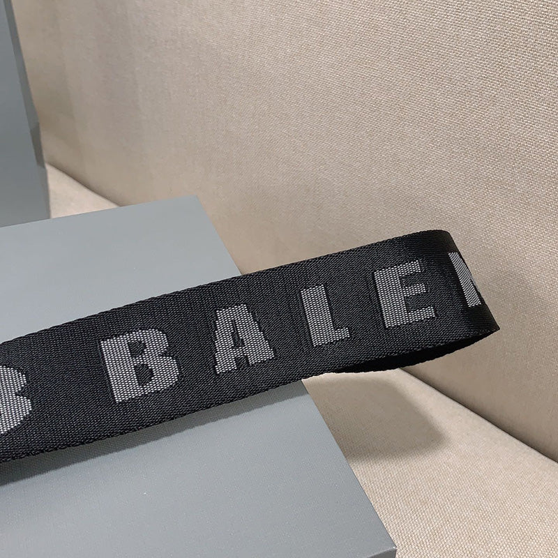 Balenciaga Curea - prezentare produs