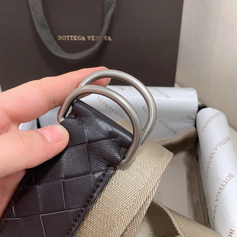 Bottega Veneta Curea - prezentare produs