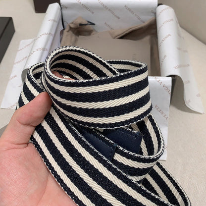 Bottega Veneta Curea - prezentare produs