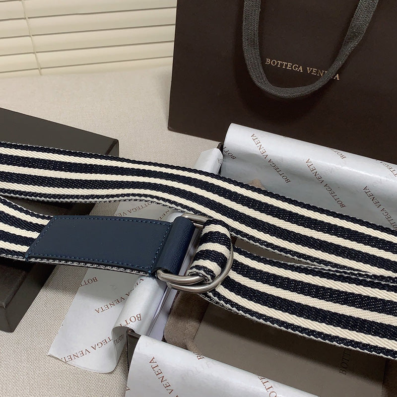 Bottega Veneta Curea - prezentare produs