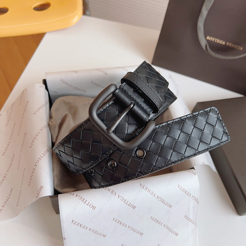 Bottega Veneta Curea - prezentare produs