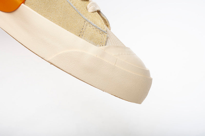 Off Alb X Nike Blazer All Hallows Eve - prezentare produs