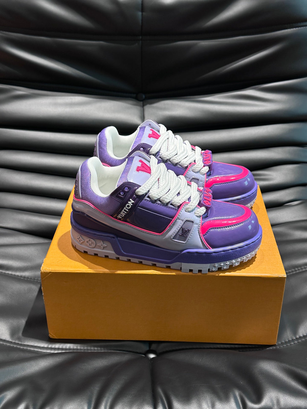 Louis Vuitton LV Pantofi sport Maxi Violet - prezentare produs