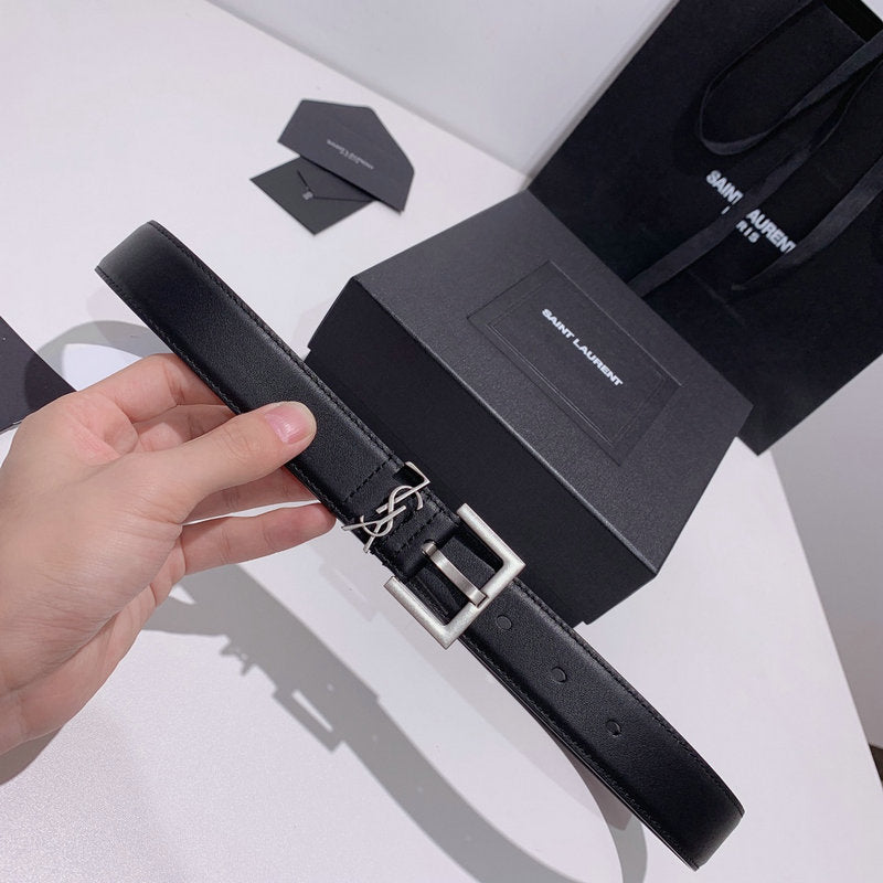 Yves Saint Laurent Curea - prezentare produs