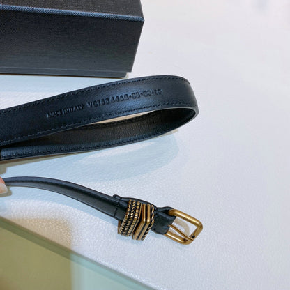 Yves Saint Laurent Curea - prezentare produs