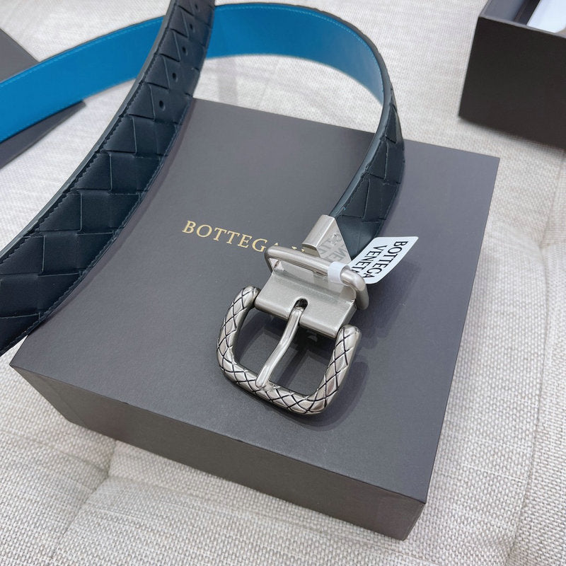 Bottega Veneta Curea - prezentare produs