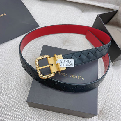 Bottega Veneta Curea - prezentare produs