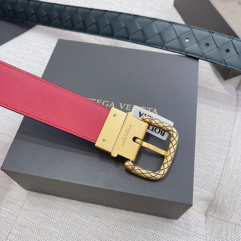 Bottega Veneta Curea - prezentare produs