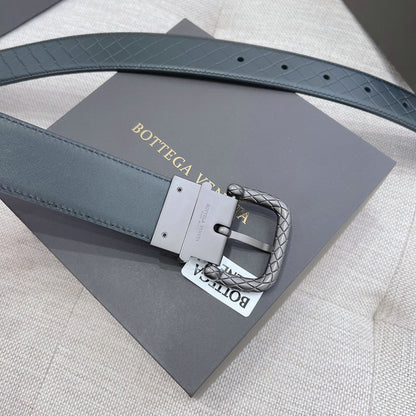Bottega Veneta Curea - prezentare produs