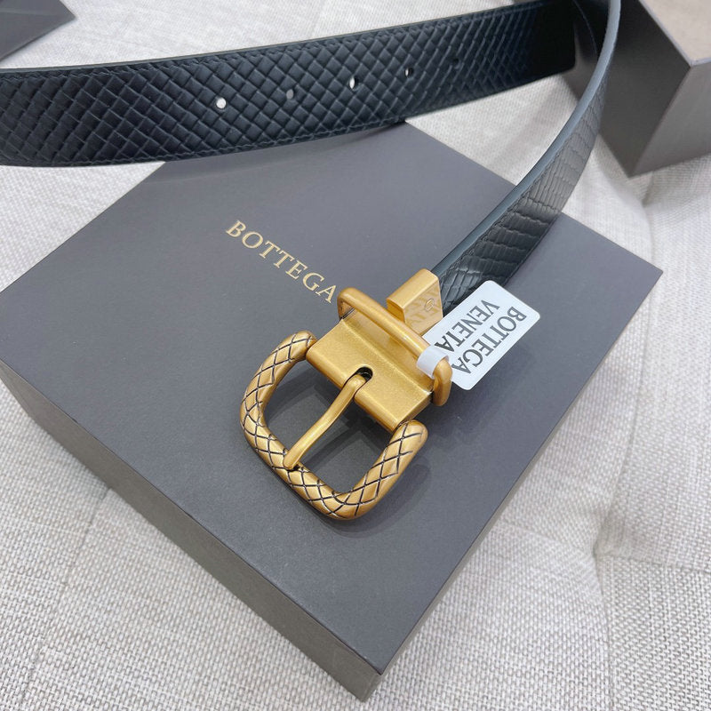 Bottega Veneta Curea - prezentare produs