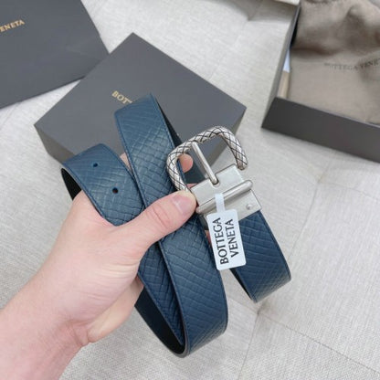 Bottega Veneta Curea - prezentare produs