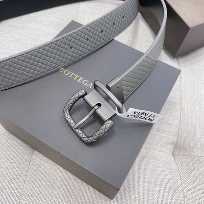 Bottega Veneta Curea - prezentare produs