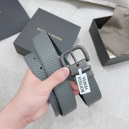 Bottega Veneta Curea - prezentare produs