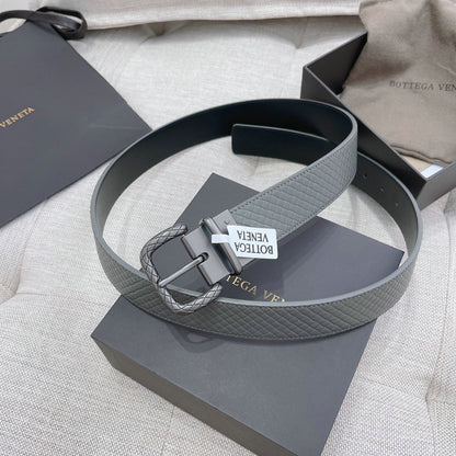 Bottega Veneta Curea - prezentare produs