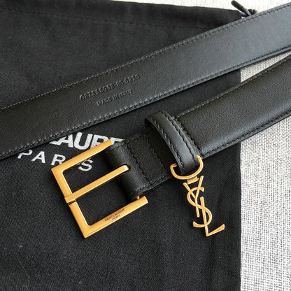 Yves Saint Laurent Curea - prezentare produs