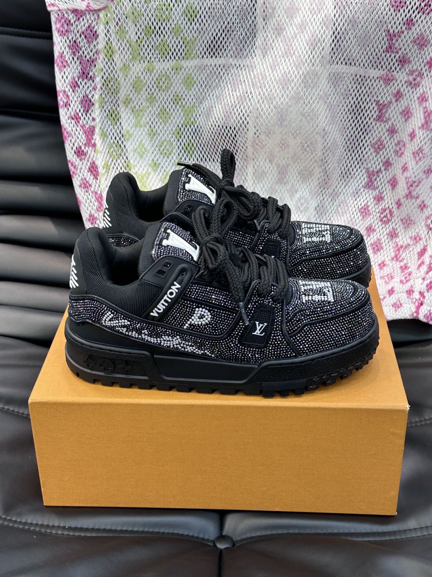 Louis Vuitton LV Pantofi sport Maxi Negru Stones - prezentare produs
