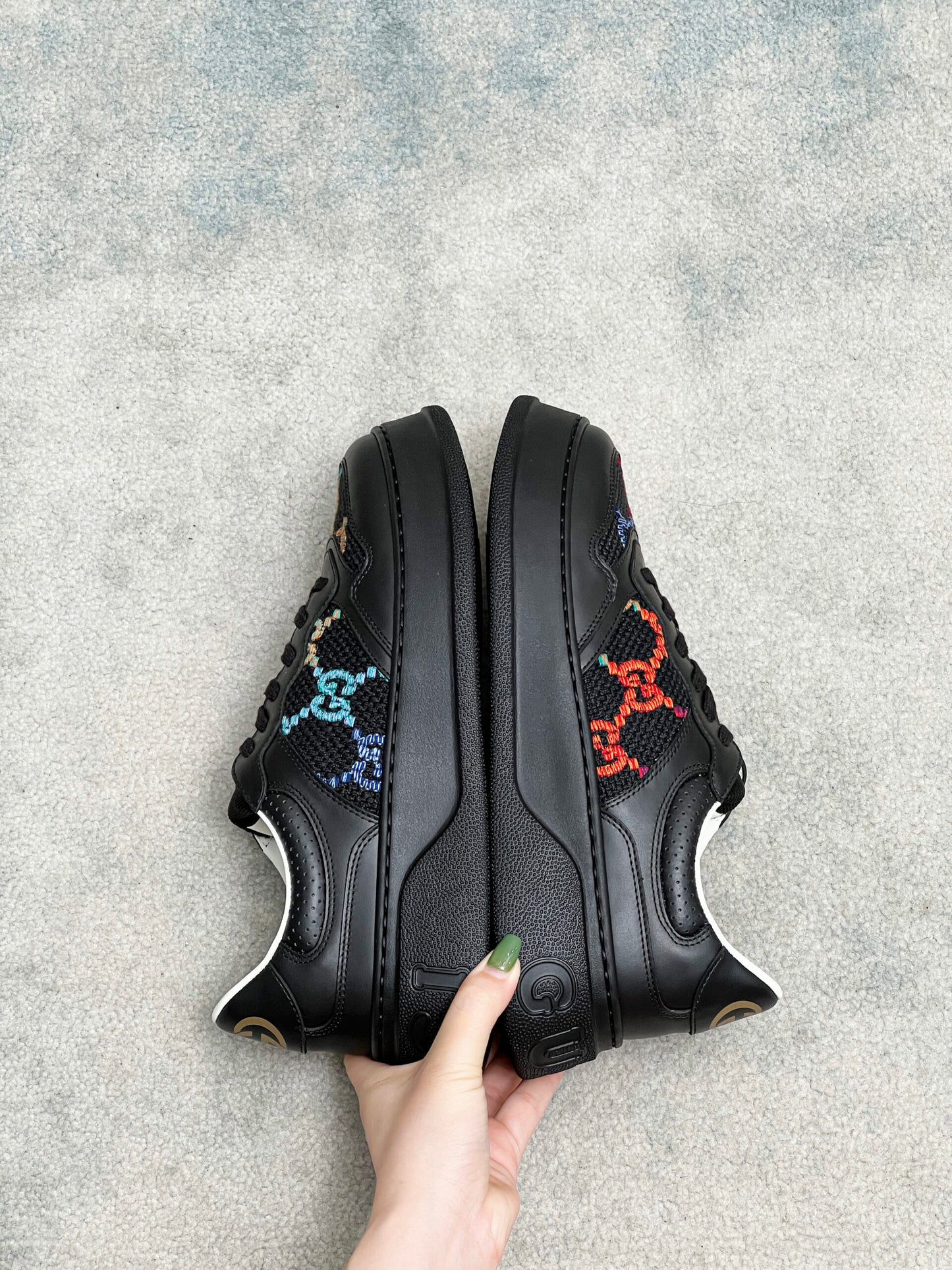 Gucci Screener - prezentare produs