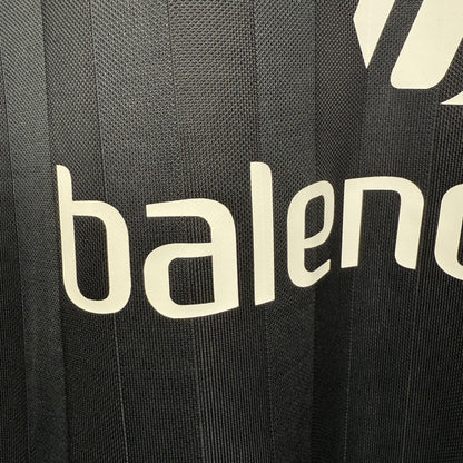 Balenciaga T Cămașă Exclusive - prezentare produs