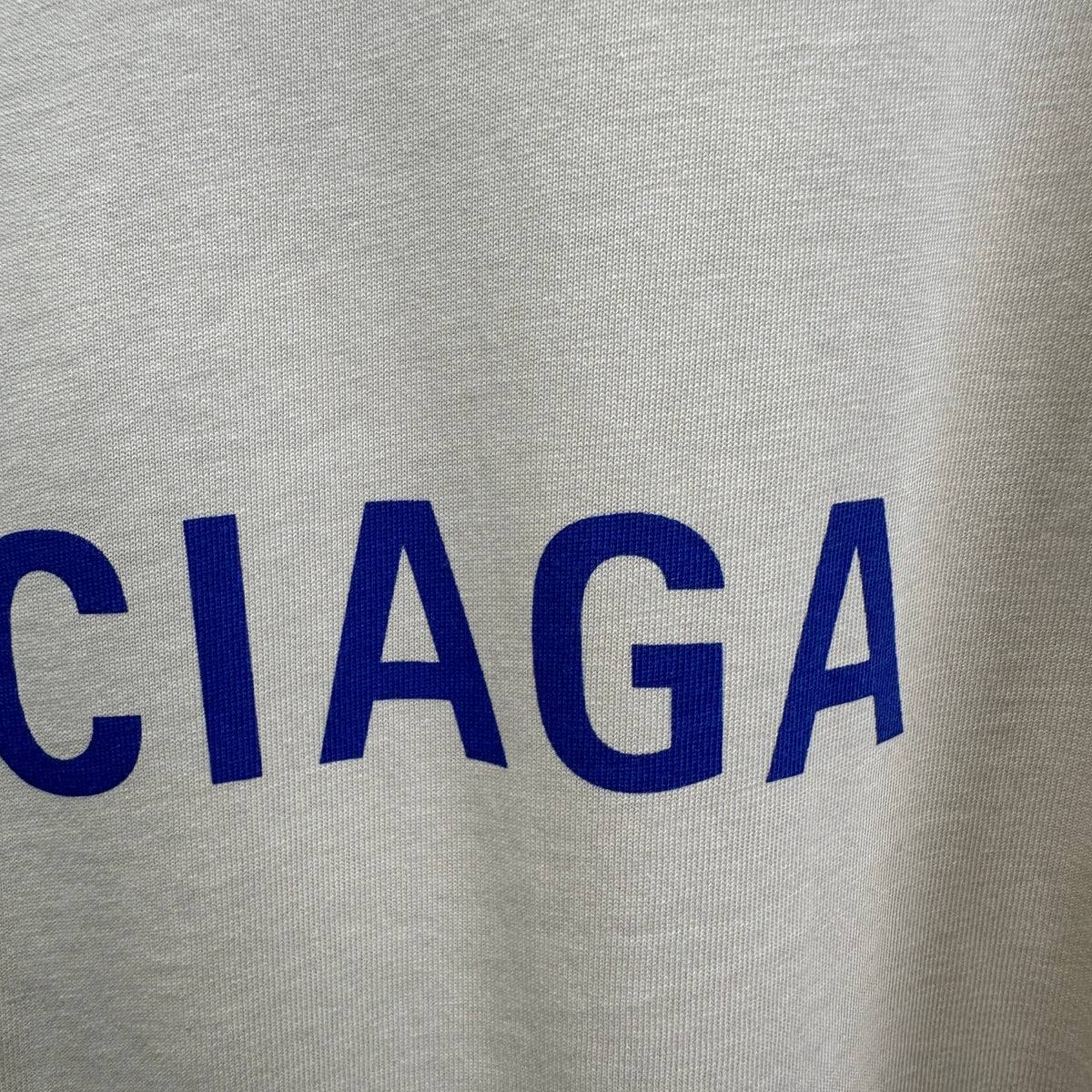 Balenciaga T Cămașă Exclusive - prezentare produs