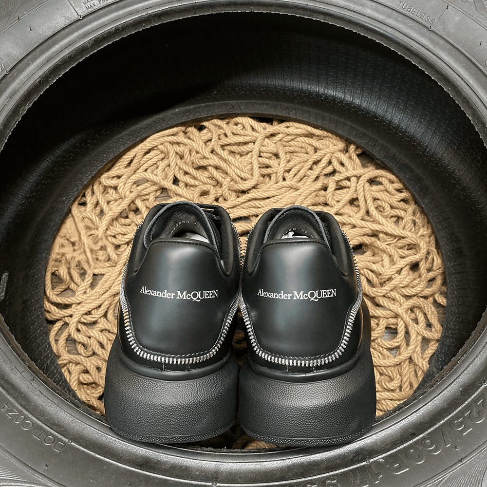 Alexander McQueen Negru Zip Pantofi sport - prezentare produs