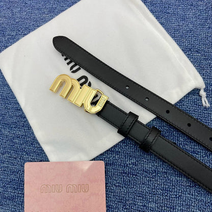 Miu Miu Curea Slim - prezentare produs